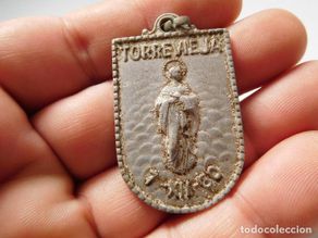 Antiguidades: Medalla antigua religiosa dia del ausente Torrevieja 1960